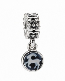 Celebrate your Zodiac sign with PANDORA's ethereal agate cameo charm. Celebrate your Zodiac sign with PANDORA's ethereal agate cameo charm.