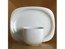 Rosenthal products are designed by artists devoted to creating unique designs that embody the aesthetics of today but will endure for infinite tomorrows. Simple yet sophisticated shapes give this elegant white china a contemporary look. Designed for compatibility, this pattern coordinates with Suomi Rangoon. Rosenthal products are designed by artists devoted to creating unique designs that embody the aesthetics of today but will endure for infinite tomorrows. Simple yet sophisticated shapes give this elegant white china a contemporary look. Designed for compatibility, this pattern coordinates with Suomi Rangoon.