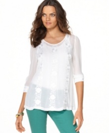 Inspired by a vintage silhouette with delicate embroidery, this Kut from the Kloth top offers bohemian romance to casual days! Inspired by a vintage silhouette with delicate embroidery, this Kut from the Kloth top offers bohemian romance to casual days!