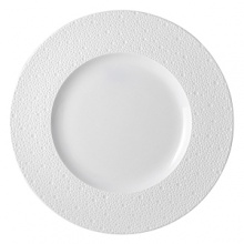 This collection was inspired by marine landscapes: the decorative pattern on the wide brimmed plates resembles the effervescent spray of ocean waves that crash and wash onto shore. The subtle effects on porcelain combined with skillful enameling techniques infuse Ecume with a contemporary yet poetic quality. The collection creates a highly elegant yet modern table setting. This collection was inspired by marine landscapes: the decorative pattern on the wide brimmed plates resembles the effervescent spray of ocean waves that crash and wash onto shore. The subtle effects on porcelain combined with skillful enameling techniques infuse Ecume with a contemporary yet poetic quality. The collection creates a highly elegant yet modern table setting.