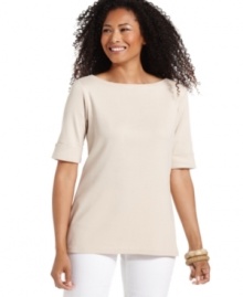 Karen Scott's easy top features a boat neckline and elbow-length sleeves for a slimming silhouette every day. Karen Scott's easy top features a boat neckline and elbow-length sleeves for a slimming silhouette every day.
