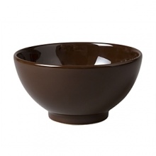 Waechtersbach has been crafting high quality, ceramic tableware and accessories in Europe for over 175 years. Beautifully crafted in solid colors, they mix well with other patterned pieces and look refined on their own.