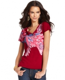 A bird print adds a colorful splash to this Lucky Brand Jeans top -- pair it with all your fave denim! A bird print adds a colorful splash to this Lucky Brand Jeans top -- pair it with all your fave denim!