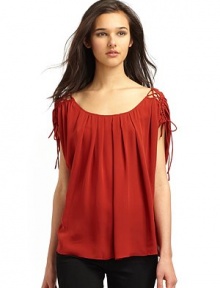 THE LOOKCap sleeves with laced shoulder detailPleating at frontV back with button closureAsymmetric THE LOOKCap sleeves with laced shoulder detailPleating at frontV back with button closureAsymmetric
