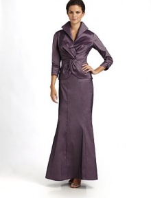 THE LOOKPoint collarTwist wrap front with concealed snapSeamed waistThree-quarter sleeves with pleated detailsTHE FITAbout 21 from shoulder to hemTHE MATERIAL49% polyester/44% nylon/7% spandexCARE & ORIGINDry cleanImported THE LOOKPoint collarTwist wrap front with concealed snapSeamed waistThree-quarter sleeves with pleated detailsTHE FITAbout 21 from shoulder to hemTHE MATERIAL49% polyester/44% nylon/7% spandexCARE & ORIGINDry cleanImported