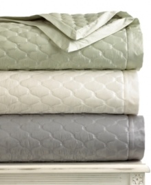 A natural beauty! This Martha Stewart Collection Cirque sham provides an extra layer of understated elegance to your bed. Standard closure. A natural beauty! This Martha Stewart Collection Cirque sham provides an extra layer of understated elegance to your bed. Standard closure.