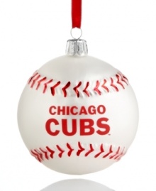 Bring year-round cheer to Chicago with the MLB baseball ornament from Kurt Adler. It's a guaranteed hit with Cubs fans in red and white glass.