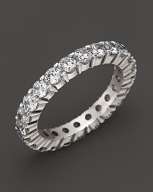 Diamonds in 18K white gold. Diamonds in 18K white gold.
