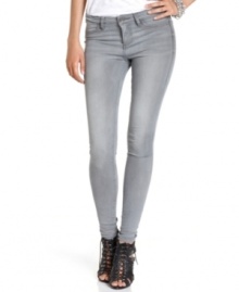 Take a break from the blues with Kut from the Kloth's ultra-skinny jeans, featuring a cool grey wash. Take a break from the blues with Kut from the Kloth's ultra-skinny jeans, featuring a cool grey wash.