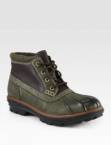Rain or shine, this weatherproof chukka fearlessly stands up to whatever you, or the streets, dish out.Concealed Nike Air TechnologyLeather upperLeather liningPadded insoleRubber soleImported Rain or shine, this weatherproof chukka fearlessly stands up to whatever you, or the streets, dish out.Concealed Nike Air TechnologyLeather upperLeather liningPadded insoleRubber soleImported