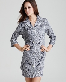 A classic pajama set in a timeless paisley print, the perfect gift for someone special. A classic pajama set in a timeless paisley print, the perfect gift for someone special.