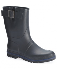 Snowstorms and rainfall can't get in the way of a good time when you jump into these durable rubber men's boots from Kenneth Cole Reaction. The sleek blue line at the base of these boots for men, as well as the buckle at the top, also give an extra flair. Snowstorms and rainfall can't get in the way of a good time when you jump into these durable rubber men's boots from Kenneth Cole Reaction. The sleek blue line at the base of these boots for men, as well as the buckle at the top, also give an extra flair.