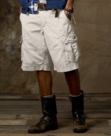 Tailored in vintage chino twill for a durable yet lived-in finish, the classic cargo short features utility details for a rugged touch. Tailored in vintage chino twill for a durable yet lived-in finish, the classic cargo short features utility details for a rugged touch.