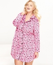Fall in love with this silky, soft lightweight fleece. Charter Club's Mink plus size sleepshirt buttons up the front and features a notch collar with a pocket. Fall in love with this silky, soft lightweight fleece. Charter Club's Mink plus size sleepshirt buttons up the front and features a notch collar with a pocket.