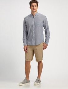 Lightweight linen short is refined in a classic trouser fit.Side slash, back welt pocketsLinenDry cleanImported Lightweight linen short is refined in a classic trouser fit.Side slash, back welt pocketsLinenDry cleanImported