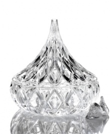 This irresistible candy dish from Godinger is reminiscent of a favorite sweet treat but, in cut crystal, will outlast anything on the dessert menu. This irresistible candy dish from Godinger is reminiscent of a favorite sweet treat but, in cut crystal, will outlast anything on the dessert menu.