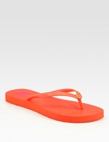 Elevated by a comfy foam sole, this warm-weather basic has a thong front and goldtone designer emblem. Rubber upperFoam solePadded insoleImportedOUR FIT MODEL RECOMMENDS ordering true whole size; ½ sizes should order the next whole size down. Elevated by a comfy foam sole, this warm-weather basic has a thong front and goldtone designer emblem. Rubber upperFoam solePadded insoleImportedOUR FIT MODEL RECOMMENDS ordering true whole size; ½ sizes should order the next whole size down.