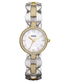 A double dose of pure glam, this Dress collection watch from Fossil is your link to flirty style.