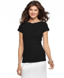 This boat-neck tee, rendered in lightweight cotton, is a summery staple from Jones New York Signature. In a variety of versatile colors, it goes with anything in your closet! This boat-neck tee, rendered in lightweight cotton, is a summery staple from Jones New York Signature. In a variety of versatile colors, it goes with anything in your closet!