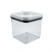 No matter what you're storing, this airtight container keeps things fresh and promises an alluring minimalist display in your modern kitchen. No matter what you're storing, this airtight container keeps things fresh and promises an alluring minimalist display in your modern kitchen.