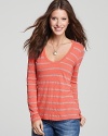 This chicly striped Splendid tee offers a hint of stretch for the perfect fit.