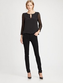 With impeccable detail and design, three-quarter length lace sleeves adds a refreshingly modern touch to a simple cotton blouse.V-necklineBack buttonThree-quarter sleevesCottonDry cleanImported Model shown is 5'10 (178cm) wearing US size 2. With impeccable detail and design, three-quarter length lace sleeves adds a refreshingly modern touch to a simple cotton blouse.V-necklineBack buttonThree-quarter sleevesCottonDry cleanImported Model shown is 5'10 (178cm) wearing US size 2.