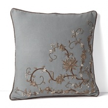 The detailed floral embroidery on this Lauren Ralph Lauren decorative pillow brings heirloom luxury to your decor. The detailed floral embroidery on this Lauren Ralph Lauren decorative pillow brings heirloom luxury to your decor.