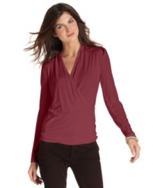 Jones New York Signature's faux-wrap top offers an elegant look for every day. Whether you wear it with jeans or a pencil skirt, you'll stay polished! Jones New York Signature's faux-wrap top offers an elegant look for every day. Whether you wear it with jeans or a pencil skirt, you'll stay polished!