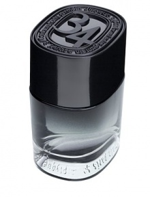 To celebrate 50 years of creation, innovation and passion for perfume in all its forms, the 34 boulevard saint germain range pays homage to an unusual history. This LIMITED EDITION Eau de toilette was inspired by transparency and contrast, like the visual style of the brand with its blend of black and white. This sensual woody eau de toilette is full of contrast. A simple accord built around ambroxan, green mandarin, cashmere and cumin. A trace of rose oxide provides vibrancy. To celebrate 50 years of creation, innovation and passion for perfume in all its forms, the 34 boulevard saint germain range pays homage to an unusual history. This LIMITED EDITION Eau de toilette was inspired by transparency and contrast, like the visual style of the brand with its blend of black and white. This sensual woody eau de toilette is full of contrast. A simple accord built around ambroxan, green mandarin, cashmere and cumin. A trace of rose oxide provides vibrancy.