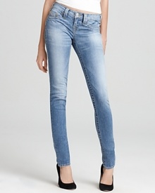 True Religion Jeans - Stella AK Skinny Jeans in Medium Drifter Wash True Religion Jeans - Stella AK Skinny Jeans in Medium Drifter Wash