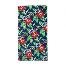 Dream the day away by the sky blue water on this Lauren by Ralph Lauren beach towel, flaunting a retro Hawaiian motif and Ralph Lauren logo.