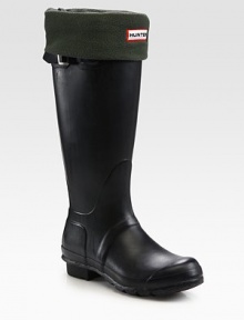 Designed to fit perfectly in your boots, these fleece liners add both comfort and warmth on a rainy day. Logo detail Foldover cuff Polyester; machine wash Imported Designed to fit perfectly in your boots, these fleece liners add both comfort and warmth on a rainy day. Logo detail Foldover cuff Polyester; machine wash Imported