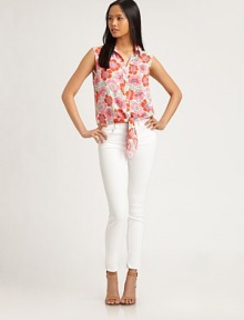 Classic tank in a spirit-lifting floral print with a point collar, button front and tied hem. Point collarButton frontSleevelessFront-tie hemRayonDry cleanImportedModel shown is 5'10 (177cm) wearing US size Small. Classic tank in a spirit-lifting floral print with a point collar, button front and tied hem. Point collarButton frontSleevelessFront-tie hemRayonDry cleanImportedModel shown is 5'10 (177cm) wearing US size Small.