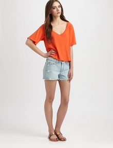 Cropped front and dropped shoulders infuse this supremely soft cotton v-neck with urban-cool vibes. V-neckDropped shouldersOversized short sleevesHi-low hemCottonMachine washMade in USAModel shown is 5'10 (177cm) wearing US size Small. Cropped front and dropped shoulders infuse this supremely soft cotton v-neck with urban-cool vibes. V-neckDropped shouldersOversized short sleevesHi-low hemCottonMachine washMade in USAModel shown is 5'10 (177cm) wearing US size Small.