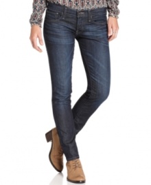 In a classic dark wash, these Lucky Brand Jeans straight-leg jeans are your go-to denim staple! In a classic dark wash, these Lucky Brand Jeans straight-leg jeans are your go-to denim staple!