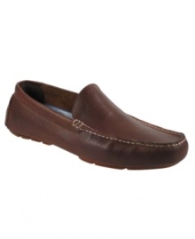Cool and comfortable with a classic sense of style, these smooth Venetian drivers make a great addition to your daily rotation. Cool and comfortable with a classic sense of style, these smooth Venetian drivers make a great addition to your daily rotation.