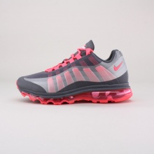 Designed with the human body in mind, this women's running shoe promotes comfort and a natural range of motion with flex grooves and a lightweight mesh upper. The Max Air units in the heel and forefoot lend lightweight impact protection to this stylish shoe, and an innovative lacing system locks the foot in place for customized support. Designed with the human body in mind, this women's running shoe promotes comfort and a natural range of motion with flex grooves and a lightweight mesh upper. The Max Air units in the heel and forefoot lend lightweight impact protection to this stylish shoe, and an innovative lacing system locks the foot in place for customized support.