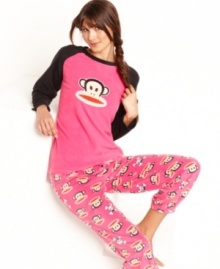 Paul Frank's Julius Print top and Skull pajama pants features a large Julius logo applique on the top with smaller logos and skulls all-over the full-length pants. With contrasting black sleeves, this cute set is sure to keep you comfy and cozy. Paul Frank's Julius Print top and Skull pajama pants features a large Julius logo applique on the top with smaller logos and skulls all-over the full-length pants. With contrasting black sleeves, this cute set is sure to keep you comfy and cozy.