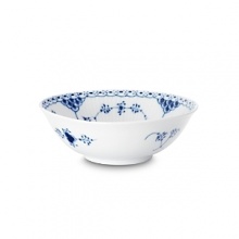 The elegant Blue Fluted Half Lace collection was launched in 1775. The Blue Fluted pattern offers much more than a dinner service. It also includes a large selection of striking accessories that will be enjoyed by anyone with an affinity for classic design. The elegant Blue Fluted Half Lace collection was launched in 1775. The Blue Fluted pattern offers much more than a dinner service. It also includes a large selection of striking accessories that will be enjoyed by anyone with an affinity for classic design.