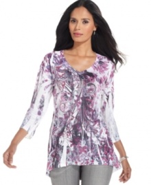 A striking sublimated print and asymmetrical hemline give this top a stylish boost! From Style&co. for Susan G. Komen. A striking sublimated print and asymmetrical hemline give this top a stylish boost! From Style&co. for Susan G. Komen.