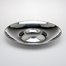 This metal Chip and Dip Platter is the perfect addition to any party or get together - a fantastic way to serve appetizers. This metal Chip and Dip Platter is the perfect addition to any party or get together - a fantastic way to serve appetizers.
