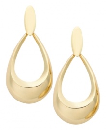 Retro chic and ready to wear. Charter Club's 80's-inspired earrings feature a sleek door knocker design crafted from a gold tone mixed metal post setting. Approximate drop: 2 inches. Approximate diameter: 1 inch. Retro chic and ready to wear. Charter Club's 80's-inspired earrings feature a sleek door knocker design crafted from a gold tone mixed metal post setting. Approximate drop: 2 inches. Approximate diameter: 1 inch.