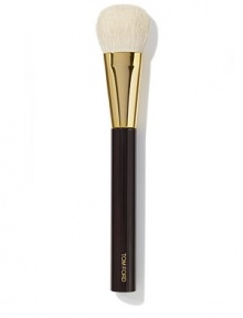 Tom Ford's brush collection is designed to bring ease and luxury to the process of creating your look - they make expert makeup application completely effortless. Custom designed and developed with natural hair to be the perfect partner for the Tom Ford Traceless Foundation Stick, this brush flawlessly blends the product's creamy texture onto skin with a seamless look and delivers the right amount of product where needed. Handle is designed for true comfort and balance. Tom Ford's brush collection is designed to bring ease and luxury to the process of creating your look - they make expert makeup application completely effortless. Custom designed and developed with natural hair to be the perfect partner for the Tom Ford Traceless Foundation Stick, this brush flawlessly blends the product's creamy texture onto skin with a seamless look and delivers the right amount of product where needed. Handle is designed for true comfort and balance.
