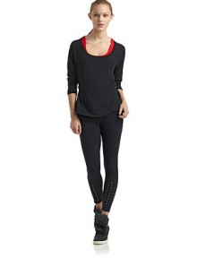 THE LOOKScoop necklineLong sleevesAdjustable side tabs with snap closuresBanded hemBack seam detailsTHE FITAbout 23 from shoulder to hemTHE MATERIALMicromodal/spandexCARE & ORIGINMachine washImportedModel shown is 5'8 (172½cm) wearing US size Small. THE LOOKScoop necklineLong sleevesAdjustable side tabs with snap closuresBanded hemBack seam detailsTHE FITAbout 23 from shoulder to hemTHE MATERIALMicromodal/spandexCARE & ORIGINMachine washImportedModel shown is 5'8 (172½cm) wearing US size Small.