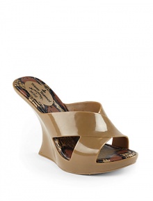 THE LOOKA collaboration with Vivienne WestwoodCrisscross straps at vampLogo tag at printed footbedMelflex plastic heel, 4¾ (120mm)Melflex plastic platform, ¾ (20mm)Compares to a 4 heel (100mm)THE MATERIALMelflex plastic upperMelflex lining and soleORIGINMade in Brazil THE LOOKA collaboration with Vivienne WestwoodCrisscross straps at vampLogo tag at printed footbedMelflex plastic heel, 4¾ (120mm)Melflex plastic platform, ¾ (20mm)Compares to a 4 heel (100mm)THE MATERIALMelflex plastic upperMelflex lining and soleORIGINMade in Brazil