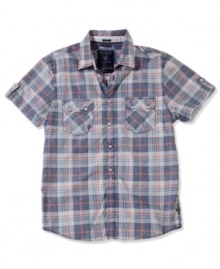 Classic style never fades. That means you'll always look great sporting this short-sleeved, plaid shirt from Guess. Classic style never fades. That means you'll always look great sporting this short-sleeved, plaid shirt from Guess.