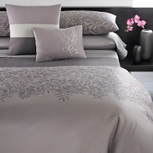Featuring yarn-dyed waffle weave in soft cotton, this bedskit complete the look of your Madeira bed. Featuring yarn-dyed waffle weave in soft cotton, this bedskit complete the look of your Madeira bed.