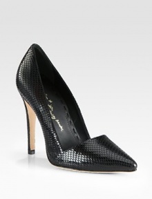 For textural appeal, try this fashionable snake-print leather silhouette with a timeless point toe. Self-covered heel, 4½ (115mm)Snake-print leather upperPoint toeLeather lining and solePadded insoleImported For textural appeal, try this fashionable snake-print leather silhouette with a timeless point toe. Self-covered heel, 4½ (115mm)Snake-print leather upperPoint toeLeather lining and solePadded insoleImported