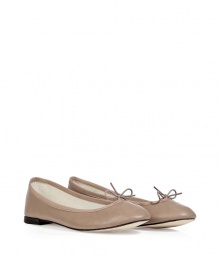 Classic ballerina flats from French brand, Repetto, are made of soft light grey calf leather - Traditional rounded cap, bow, edged seams and a small paragraph - Pair with flared skirts, skinny jeans or capri pants for a timeless look Classic ballerina flats from French brand, Repetto, are made of soft light grey calf leather - Traditional rounded cap, bow, edged seams and a small paragraph - Pair with flared skirts, skinny jeans or capri pants for a timeless look