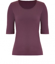 A new casual classic, this versatile organic cotton top from Closed is a must-have staple - Round neck, three-quarter sleeves, slim fit - Pair with skinny jeans or boyfriend shorts and wedge heels A new casual classic, this versatile organic cotton top from Closed is a must-have staple - Round neck, three-quarter sleeves, slim fit - Pair with skinny jeans or boyfriend shorts and wedge heels